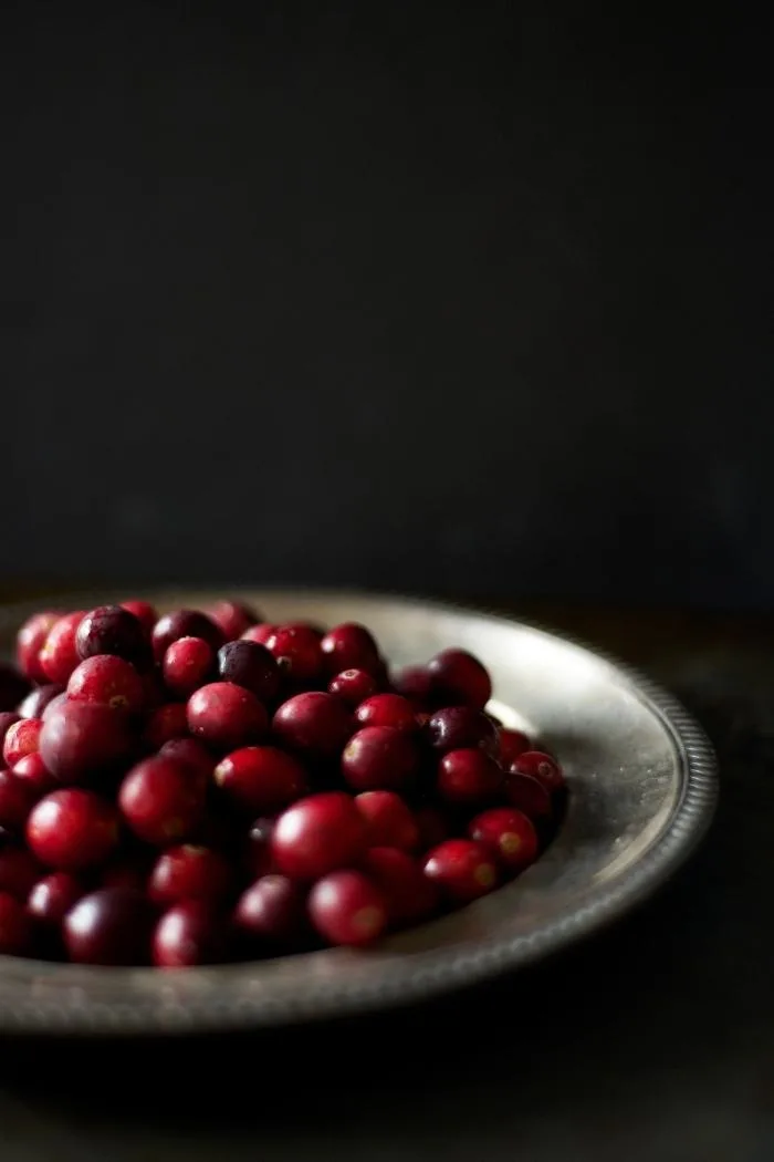 photo of cranberries to make a cranberry shrub  