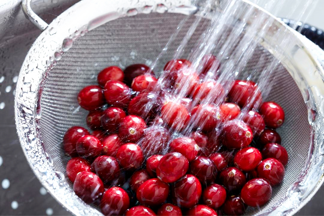 how to freeze cranberries frozen cranberry recipes Good Life Eats