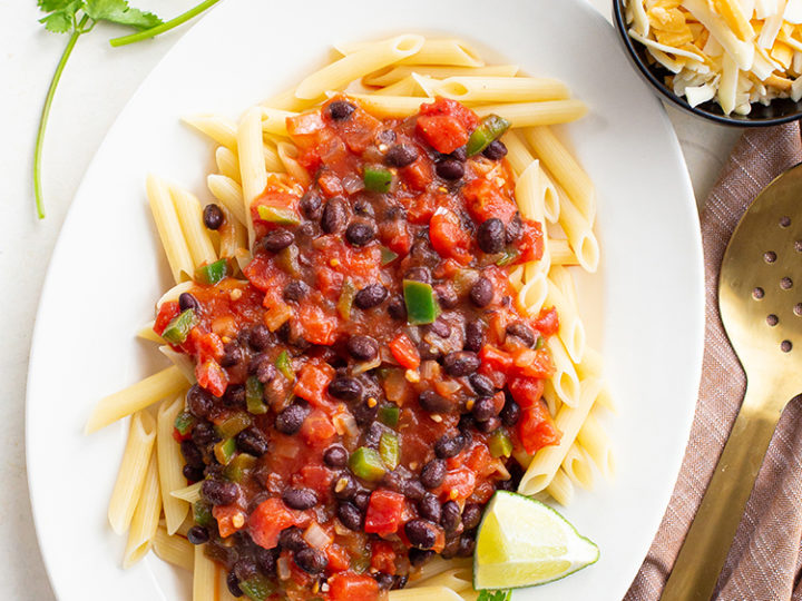 Southwestern Black Bean Pasta (30 minute pantry meal!) | Good Life Eats