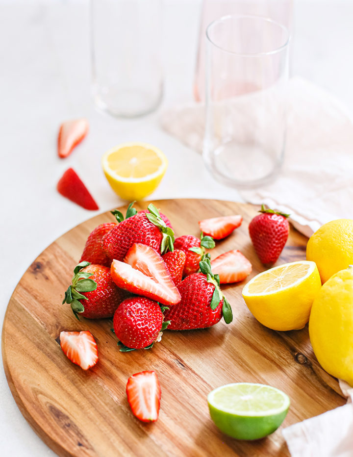 Photo of ingredients to make fresh strawberry lemonade