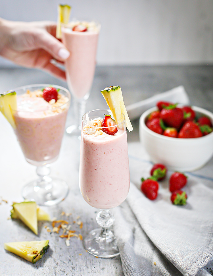 Easy Strawberry Pineapple Smoothie (Vegan Smoothie Made with Coconut!) Good Life Eats