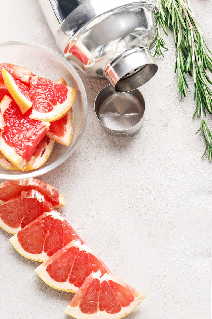 photo of ingredients for a grapefruit vodka tonic