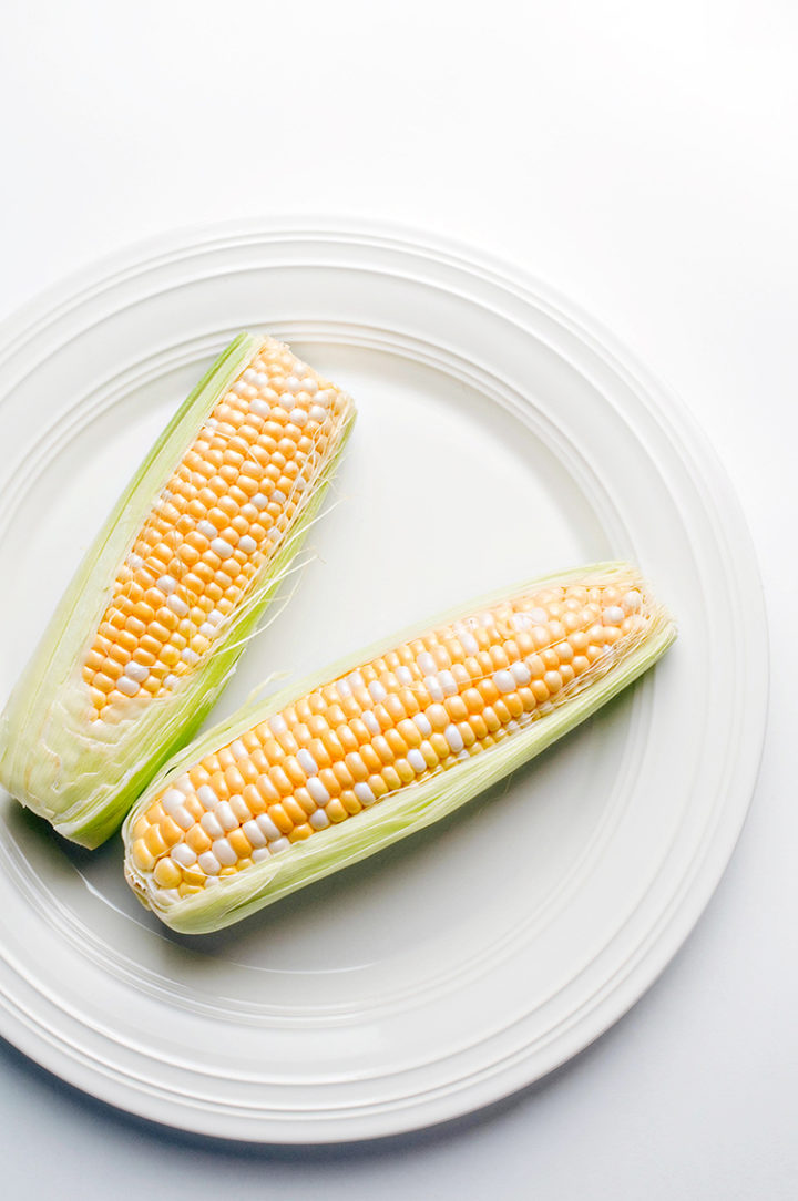 photo of corn on the cob for a tutorial on how to freeze corn
