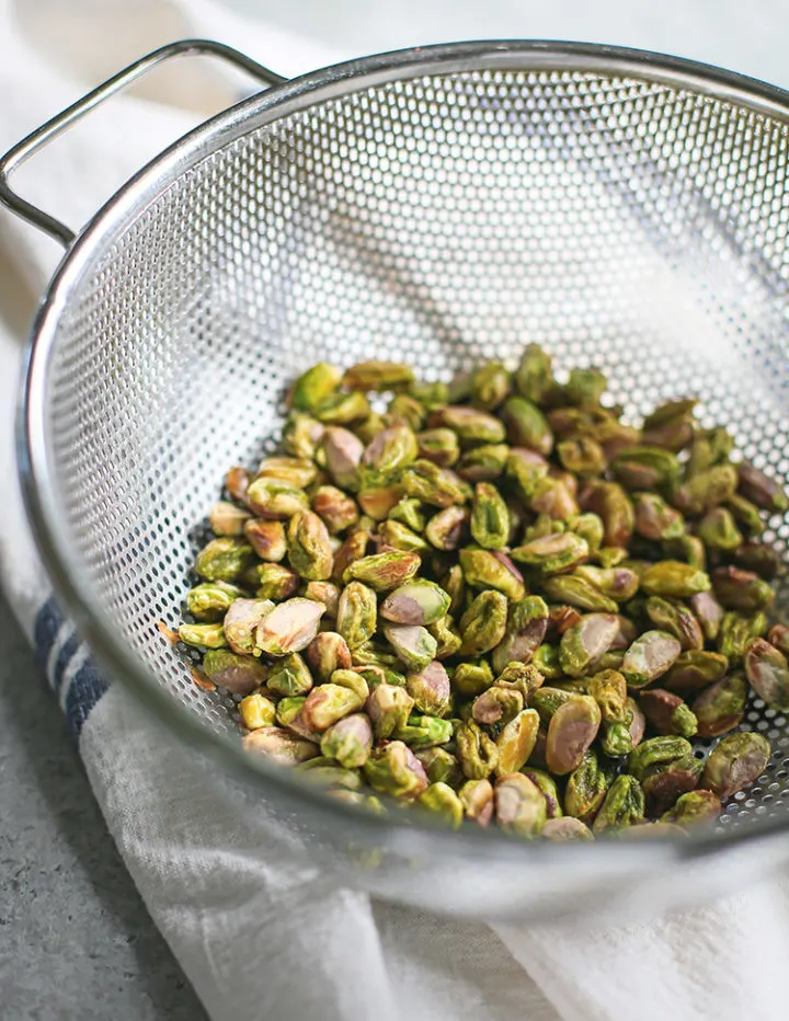 photo of blanched pistachios to make gelato