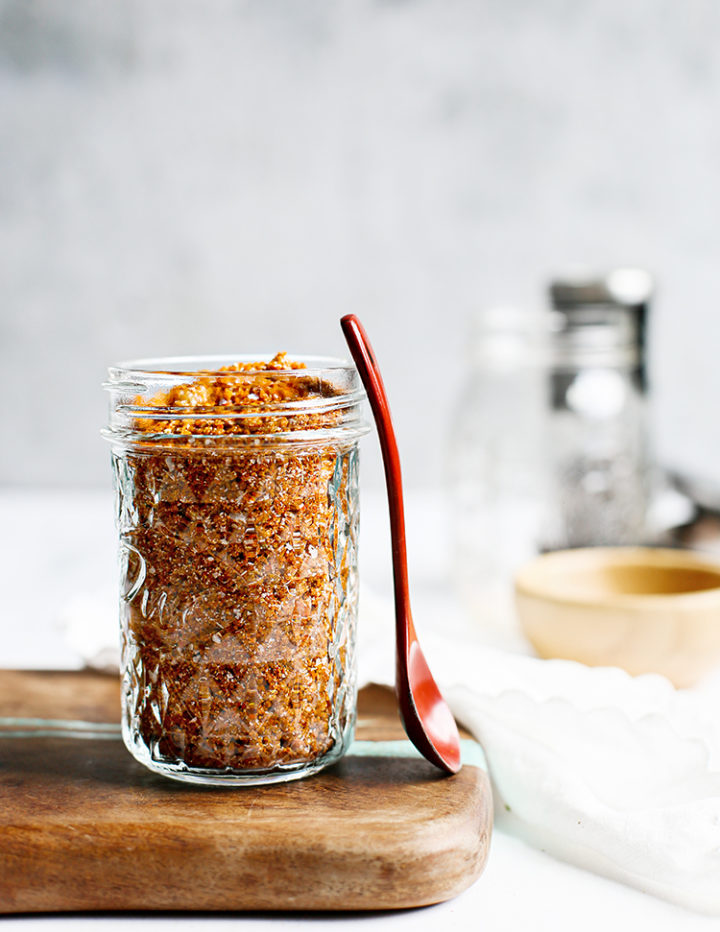 photo of chicken rub in a jar