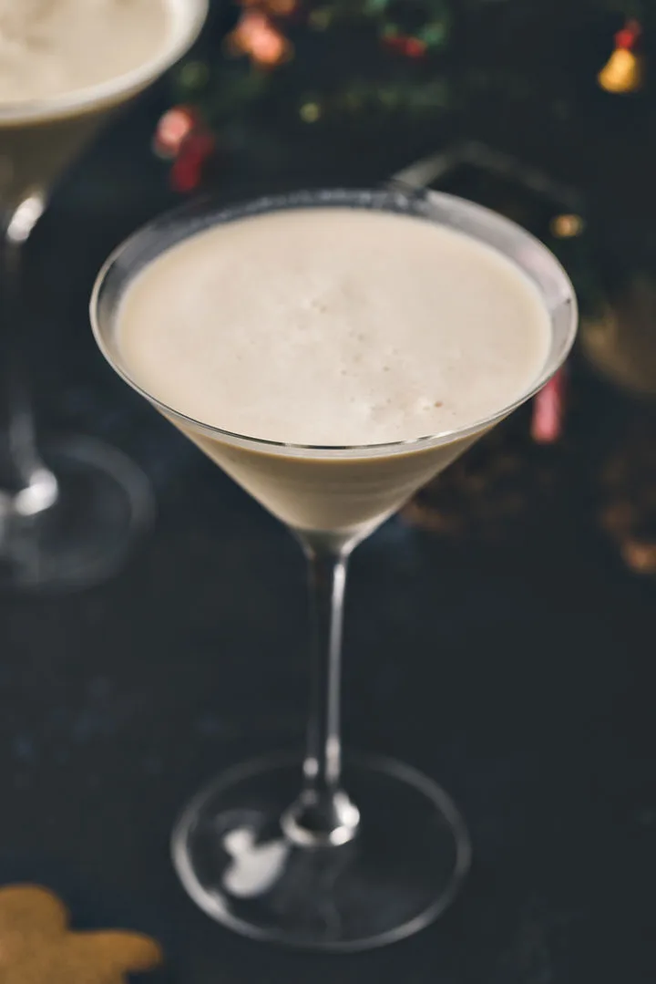 photo of a gingerbread martini in a martini glass