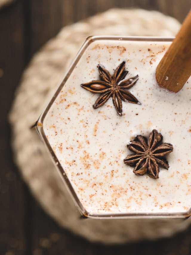 Spiked Christmas Eggnog: Creamy, Sweet, and Perfect for the Holidays