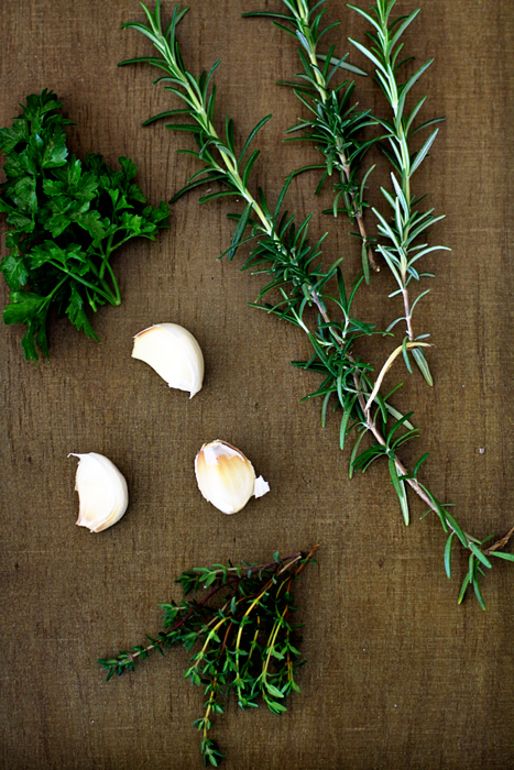 photo of ingredients needed to make gremolata