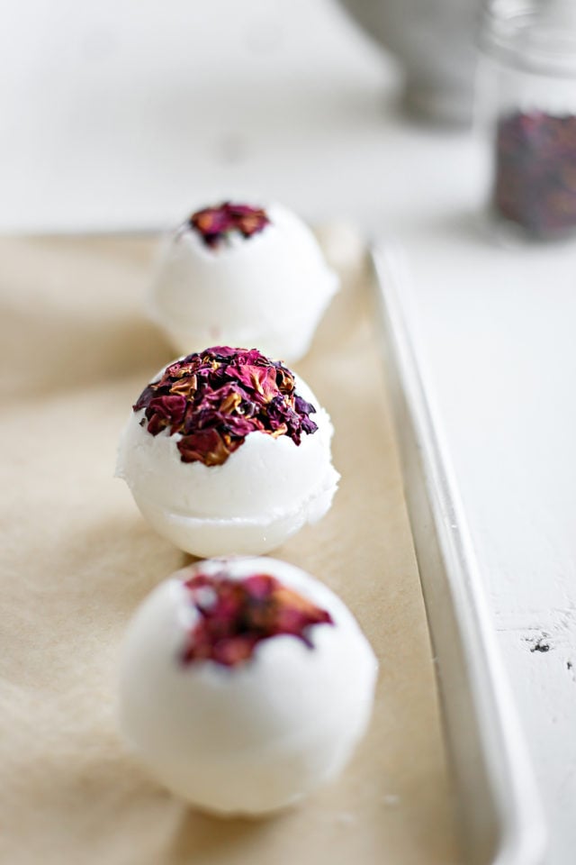 DIY Bath Bombs (The BEST Bath Bomb Recipe) Good Life Eats