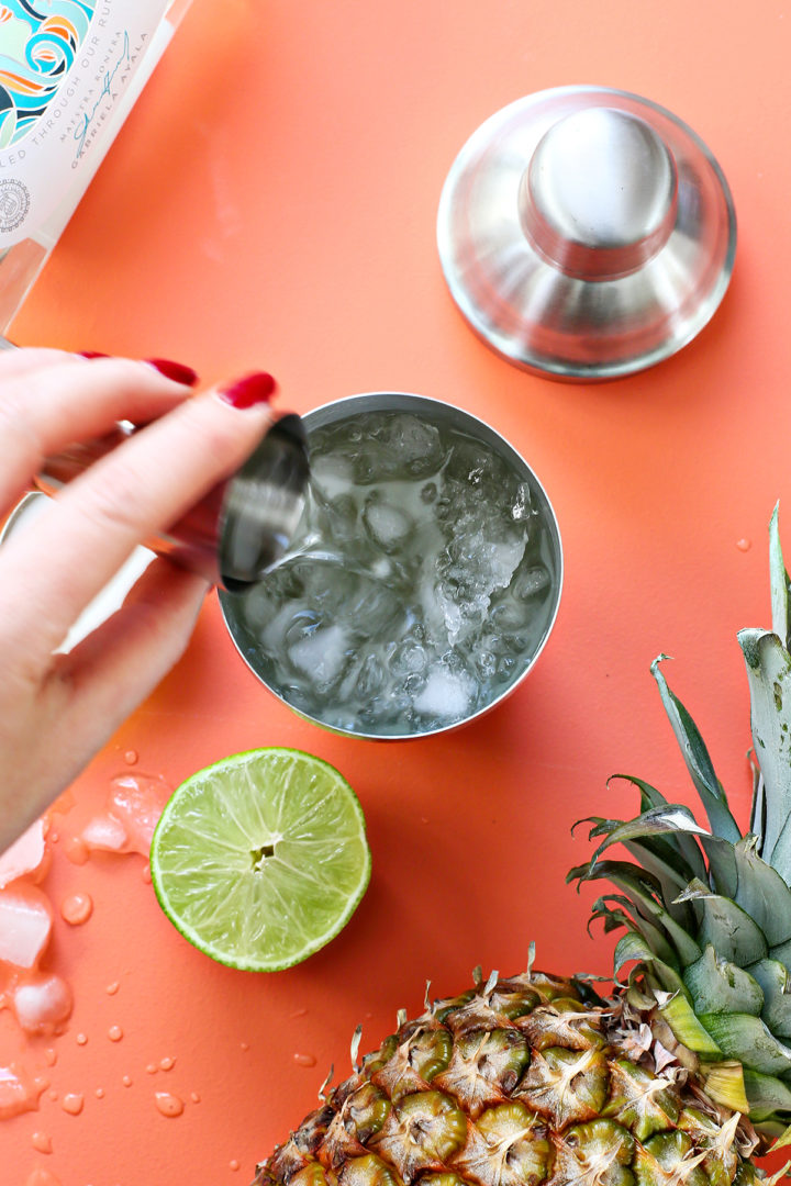 photo showing how to make a pina colada on the rocks