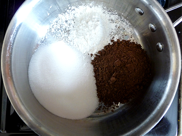 photo showing how to make a chocolate gelato recipe