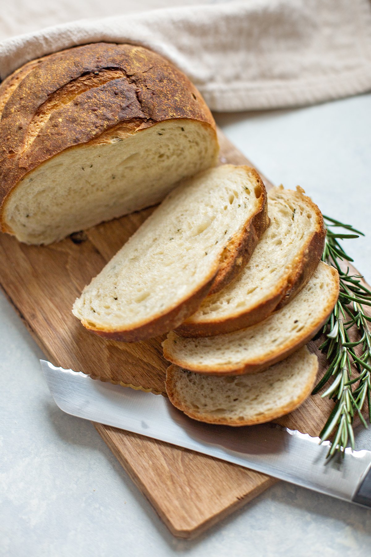 Rosemary Thyme No-Knead Dutch Oven Bread - Pinch me, I'm eating