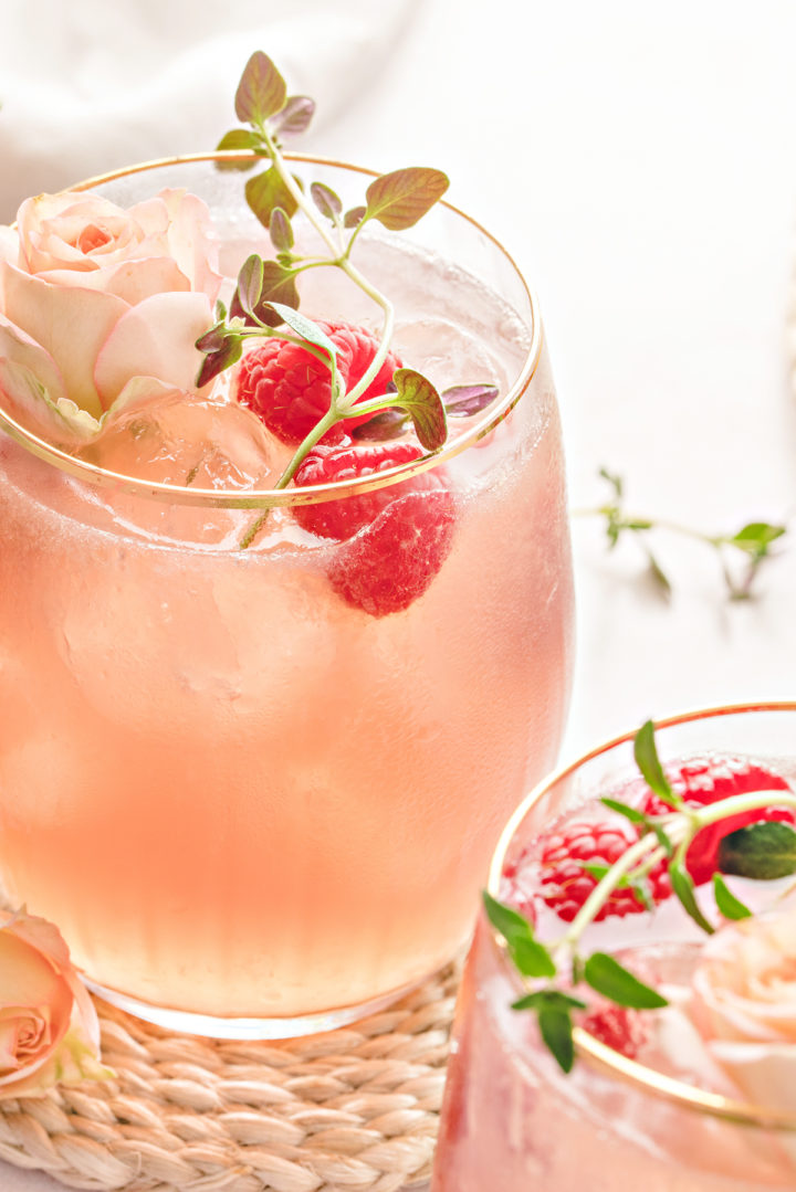 close up photo of this summer gin cocktail in a gold rimmed glass