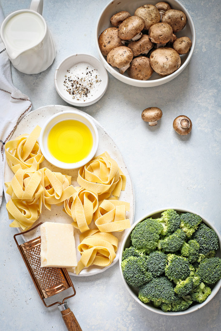 ingredients in mushroom alfredo sauce