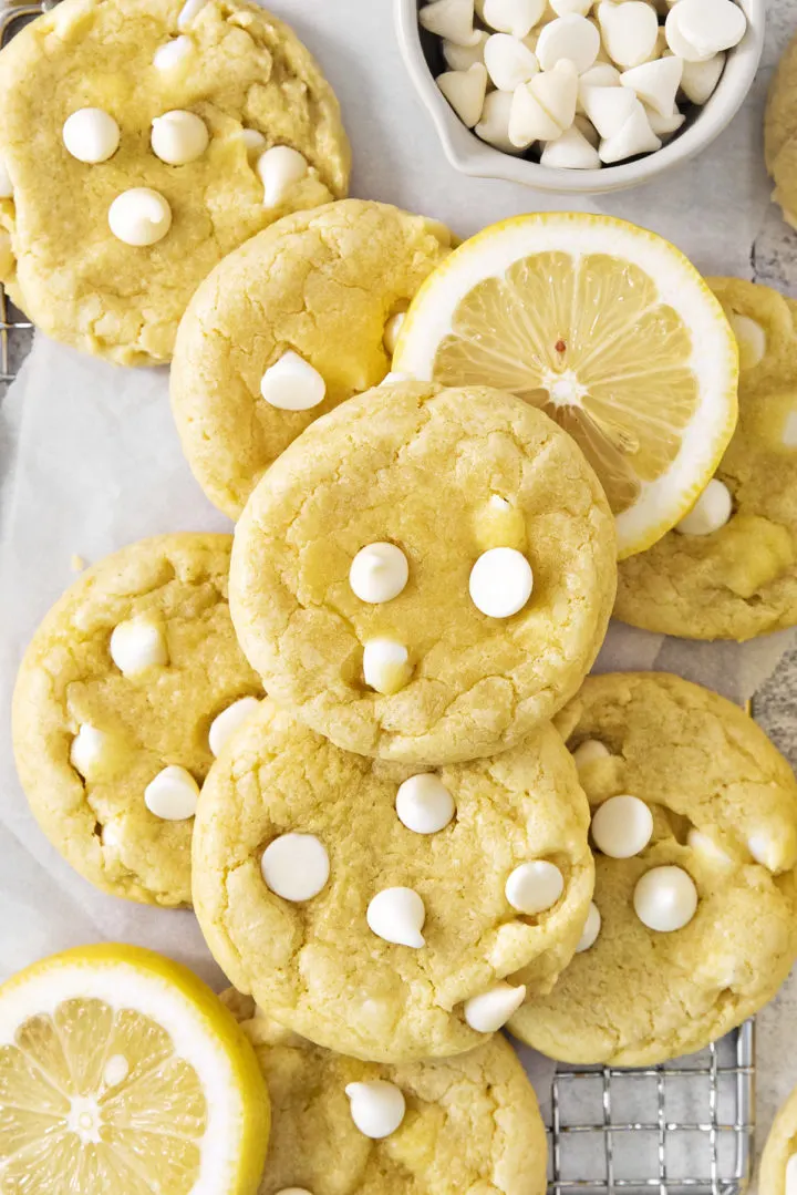 close up photo of gluten free lemon pudding cookies