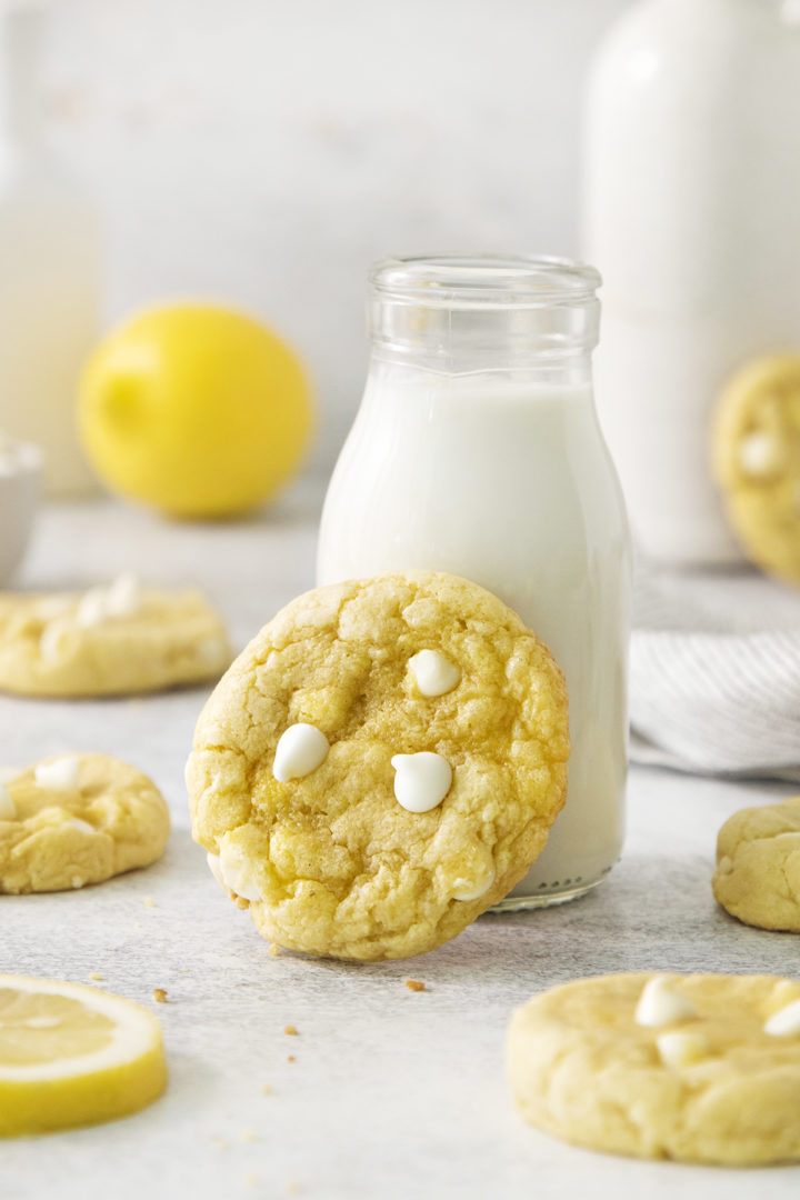 gluten free lemon cheesecake cookie with milk