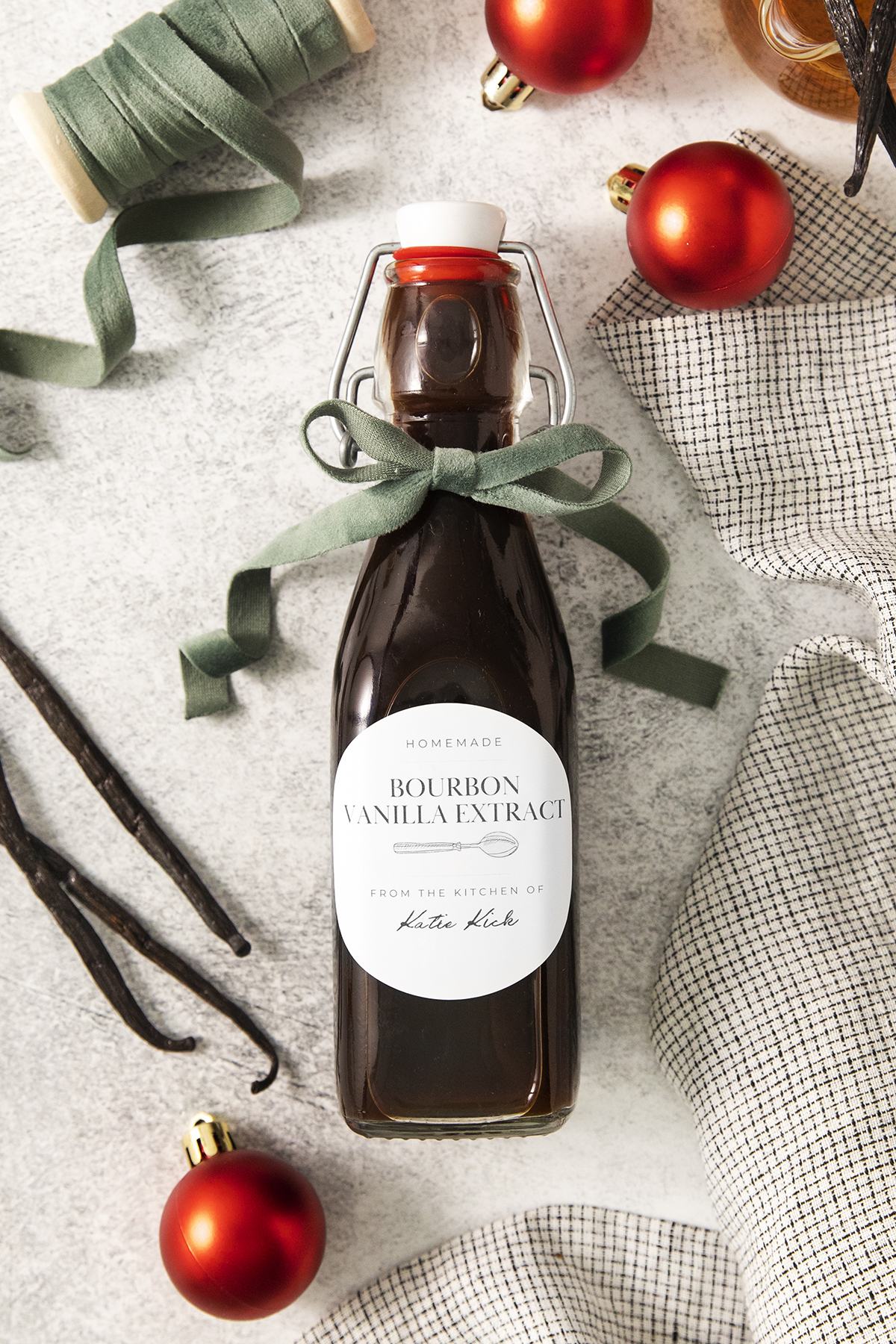 MakingVanillaExtractwithBourbon Good Life Eats