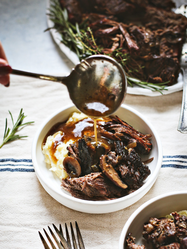 Instant Pot Chuck Roast Quick and Tender with Mushroom Gravy! Good