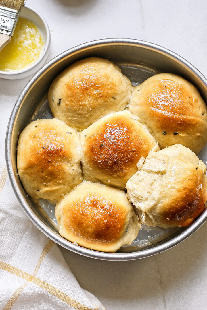 pan of potato dinner rolls