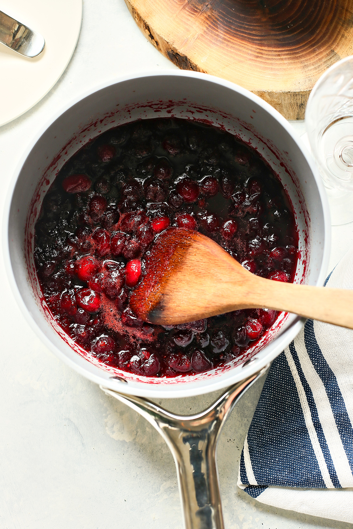 Red Wine Cranberry Sauce | Good Life Eats