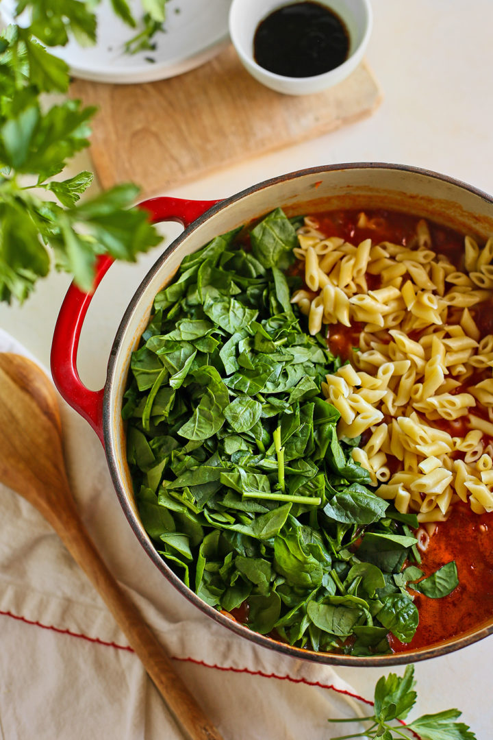 making hearty tomato soup