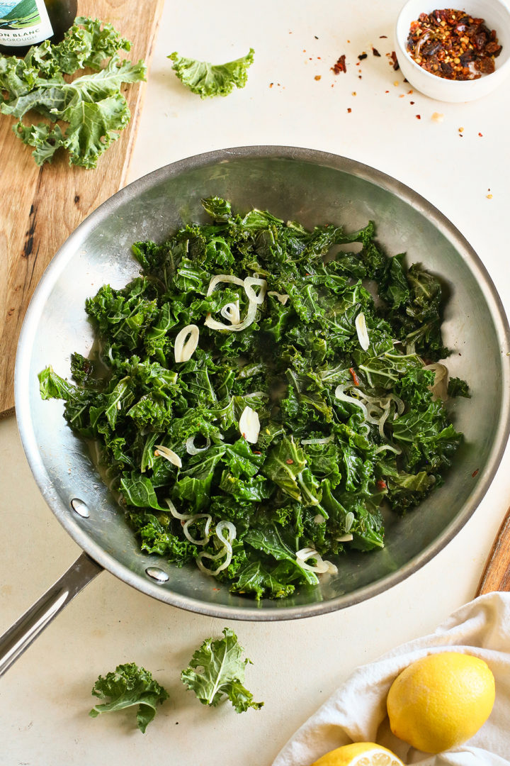 how to cook kale on the stove

