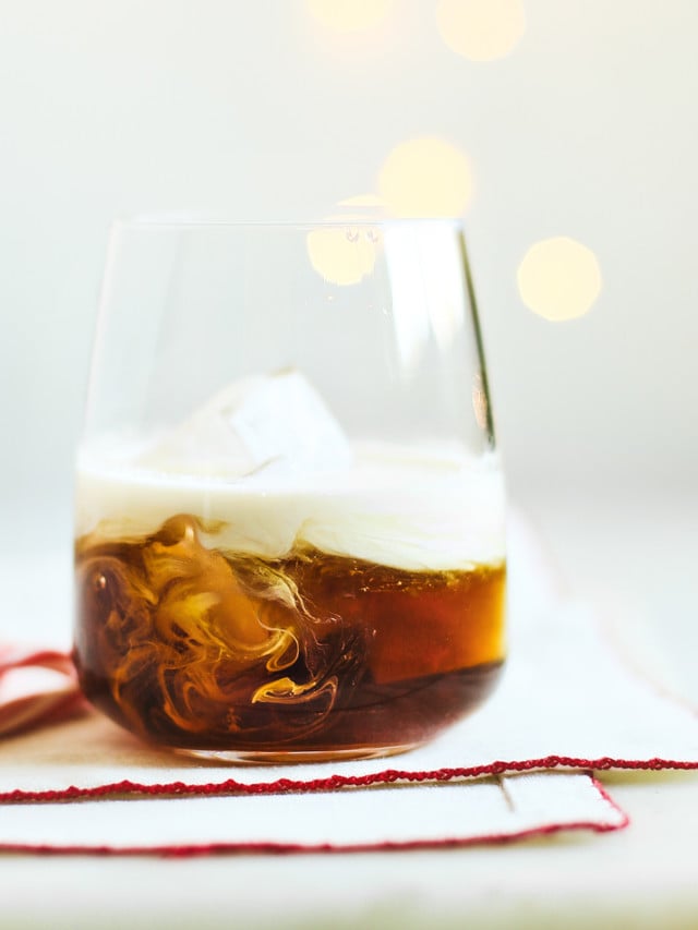 cropped-Peppermint-White-Russian-Recipe-1.jpg