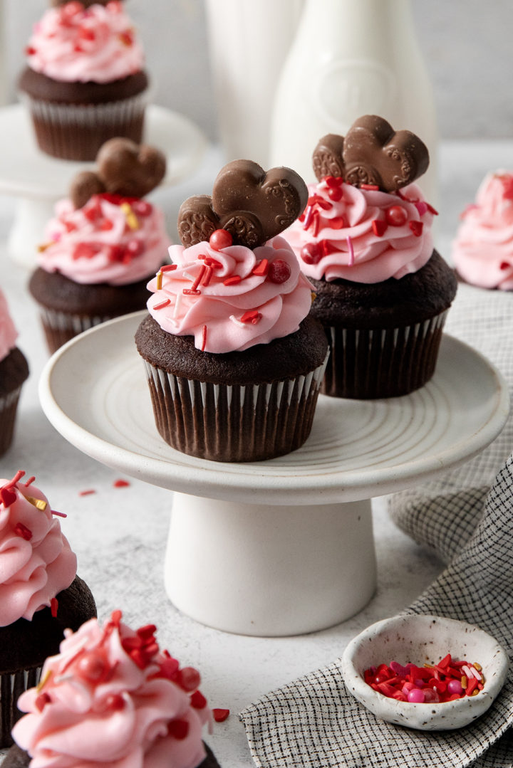 chocolate valentine cupcakes with pink frosting