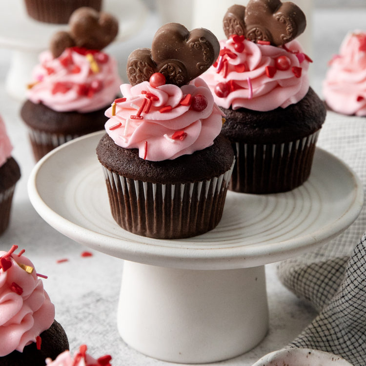 chocolate valentine cupcakes with pink frosting