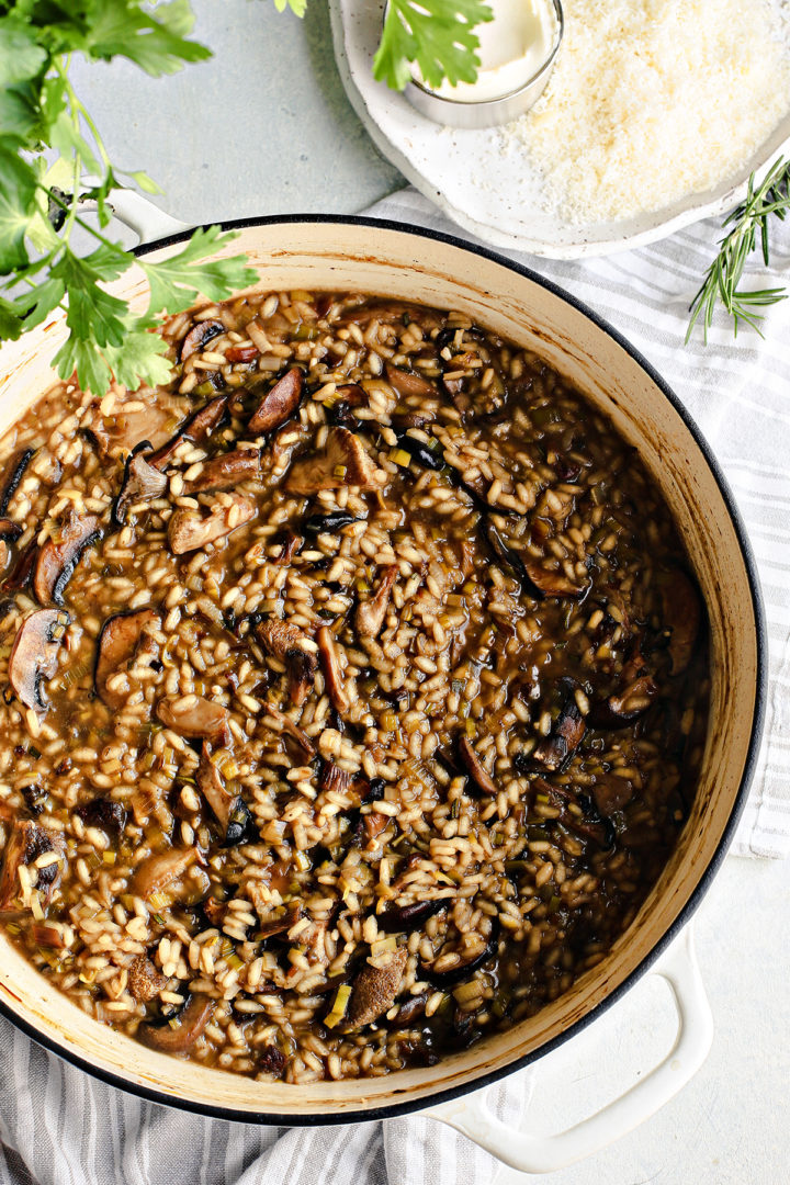 mushroom risotto in a pot