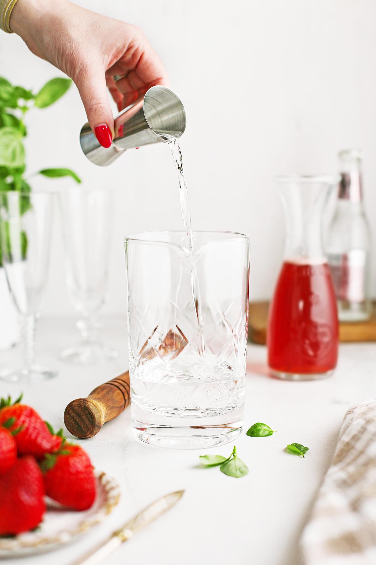 Strawberry-Shrub-Gin-Cocktail | Good Life Eats