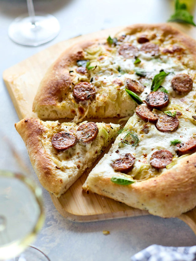 cropped-Recipe-for-Homemade-Sausage-Pizza-with-Fennel.jpg