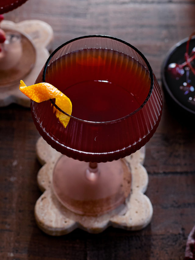 Christmasn Manhattan Cocktail Recipe